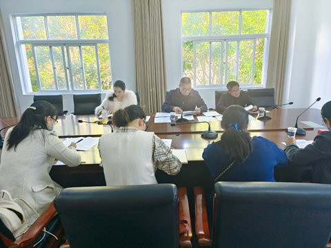 镇康县人大财政经济与预算委员会召开第三次全体会议