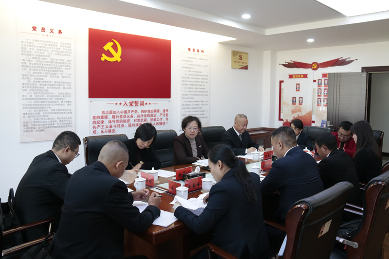 市五届人大常委会第二十七次会议列席代表座谈会召开