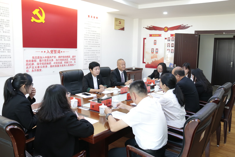 市五届人大常委会第三十次会议列席代表座谈会召开