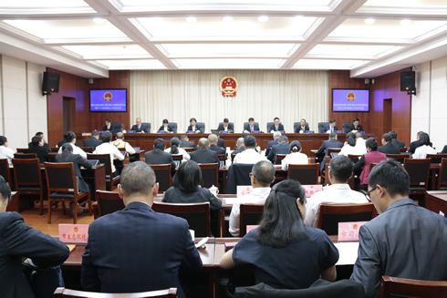 市五届人大常委会召开第三十次会议