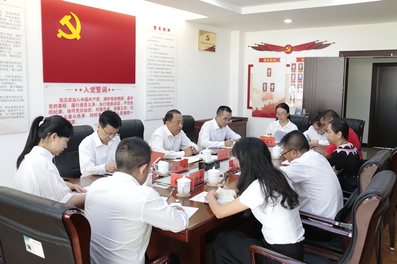 市五届人大常委会第三十二次会议列席代表座谈会召开
