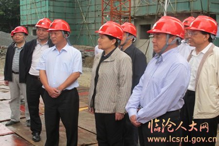 省人大常委会常务副主任晏友琼深入云县视察工作