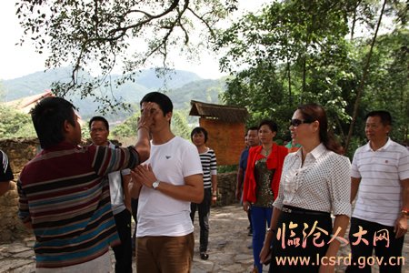 孟连自治县人大常委会主任刀建华,副主任闫东锋,李将华,县政府副县长